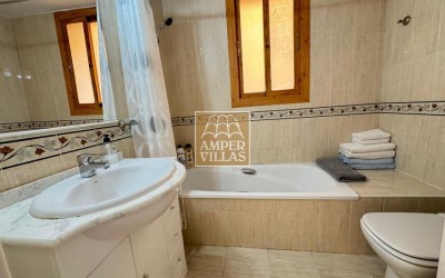 Amplio apartamento con una terraza fantástica en el puerto de Campomanes, Altea.